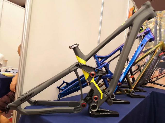29er Enduro en aluminium avec suspension complète Cadre de vélo de montagne 148x12 1