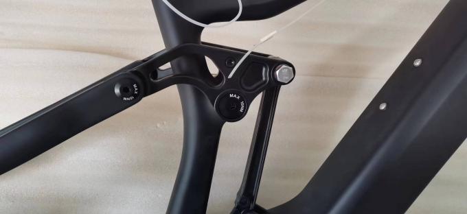 27,5+ cadre électrique de vélo de plein de la suspension E d'Enduro de 29 poussées de vélo carbone de cadre plein 1